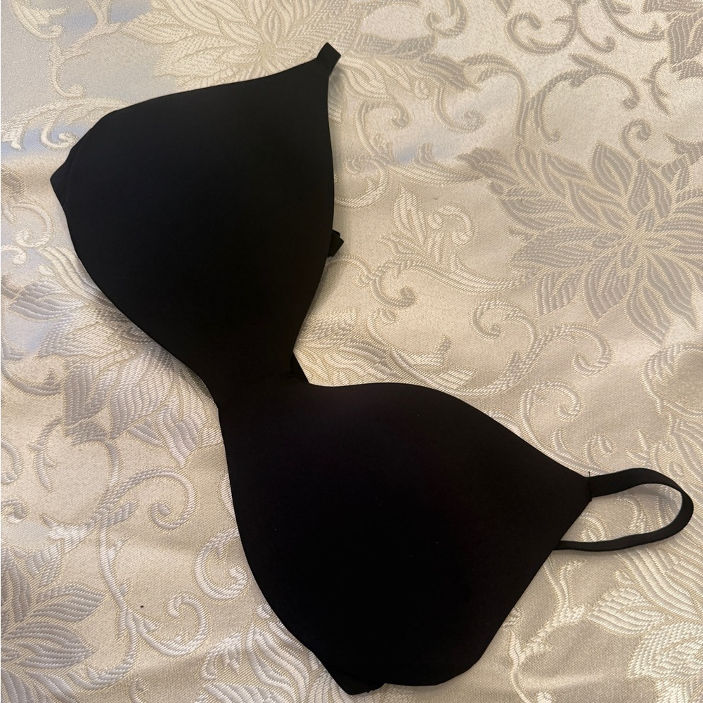 SKIMS WIRELESS FORM PUSH-UP PLUNGE BRA | ONYX